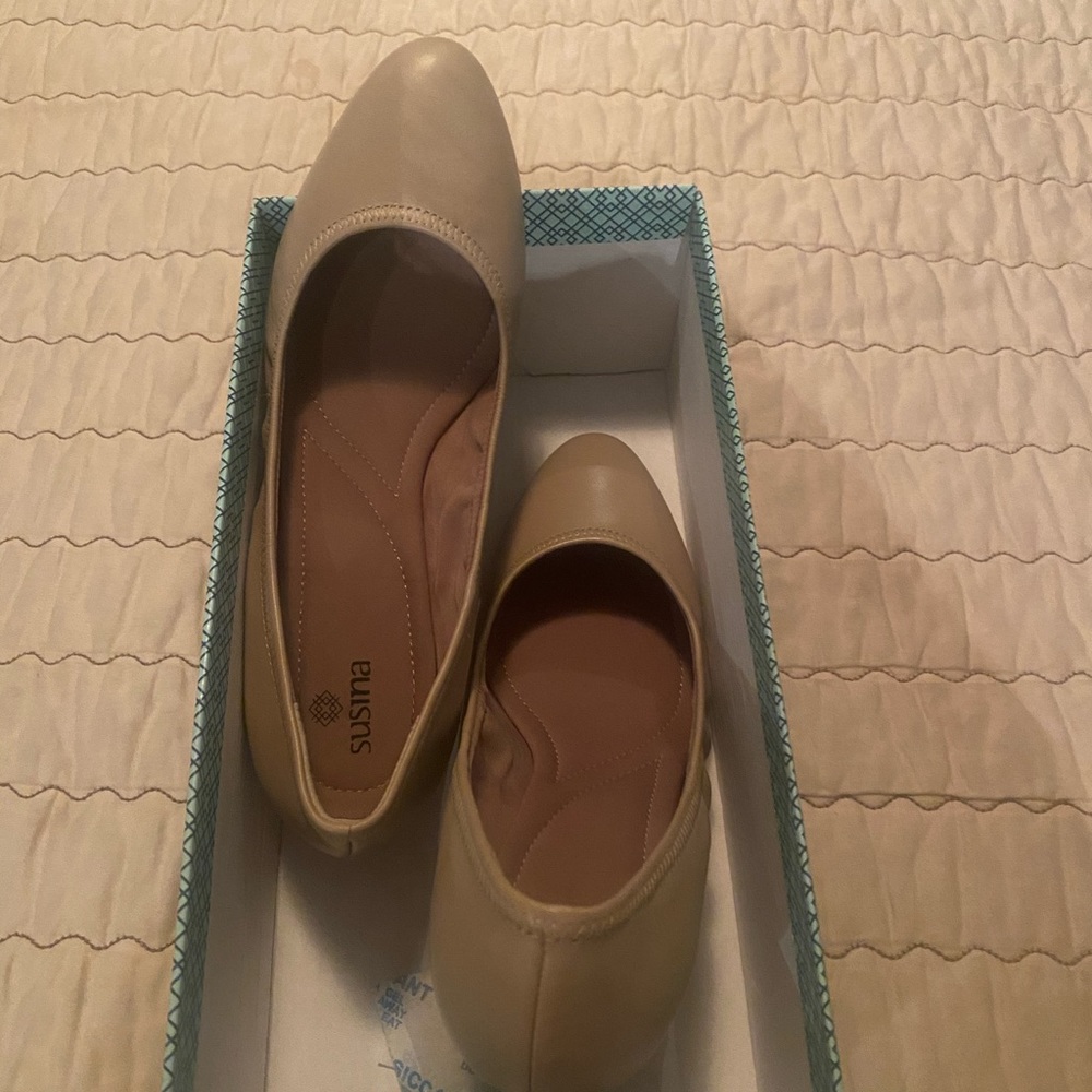 Nude leather wedge heels